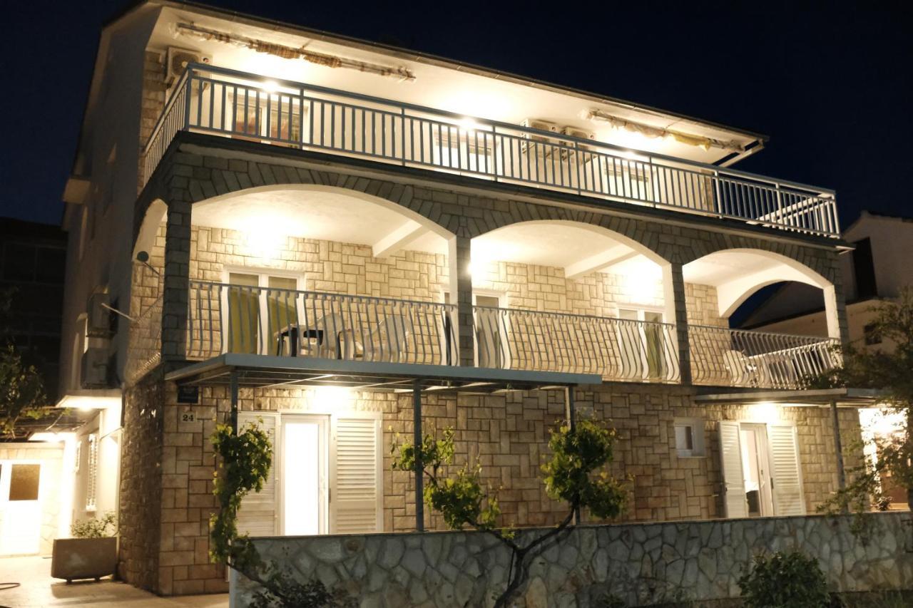 Apartments Marinko Stari Grad  Exterior photo