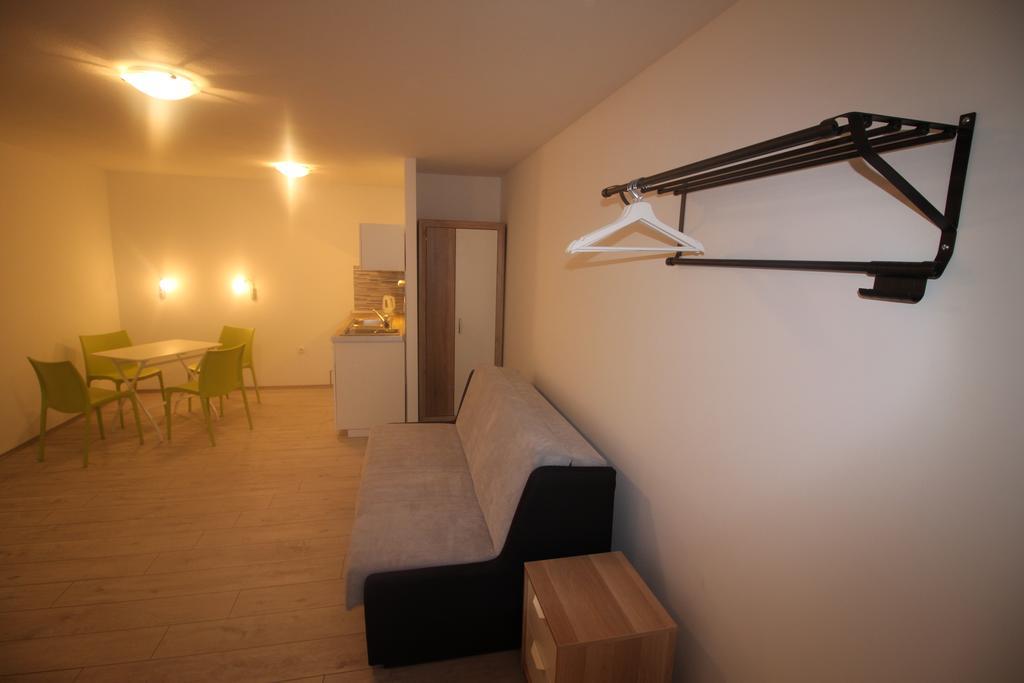 Apartments Marinko Stari Grad  Exterior photo