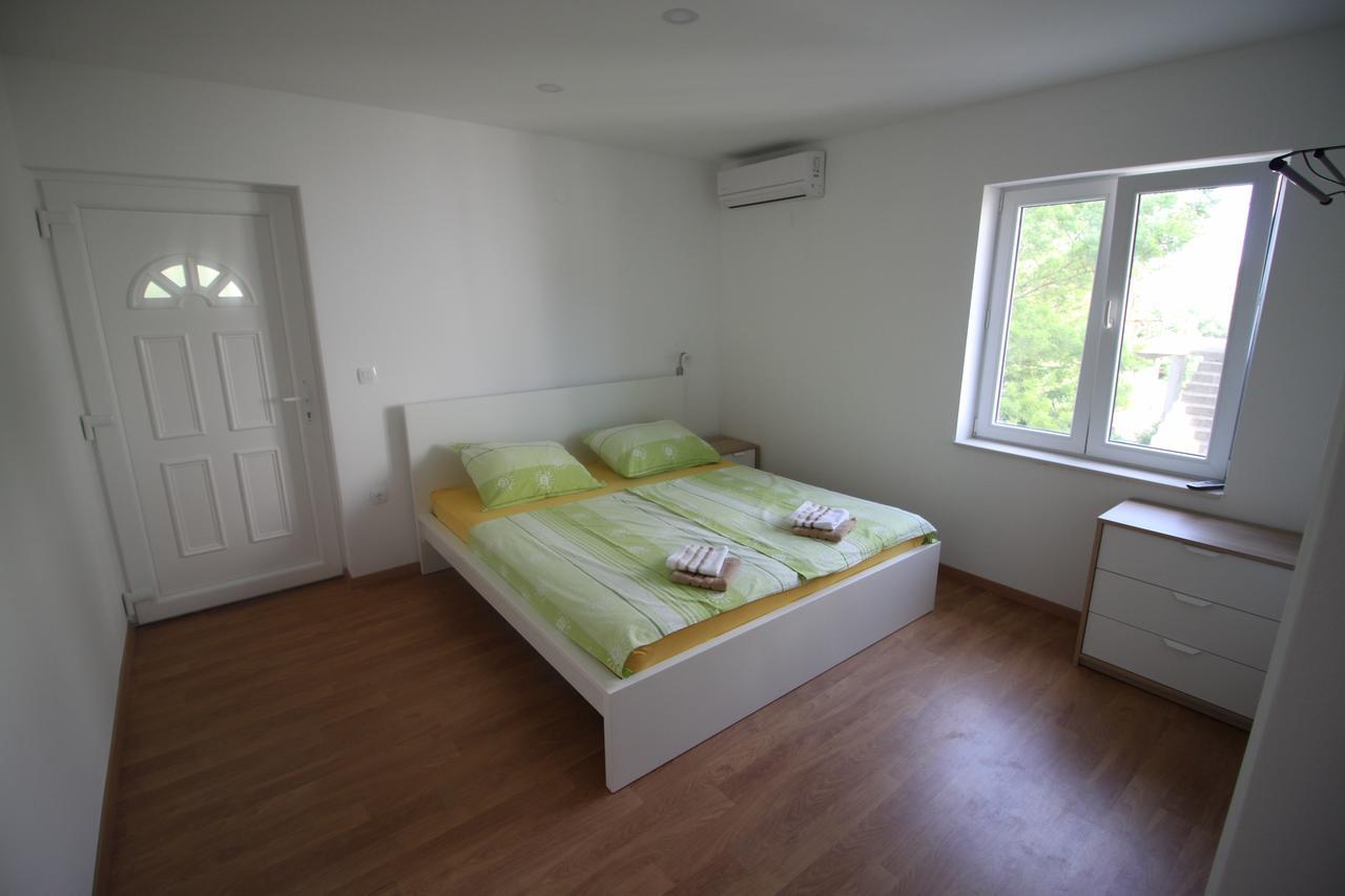 Apartments Marinko Stari Grad  Exterior photo