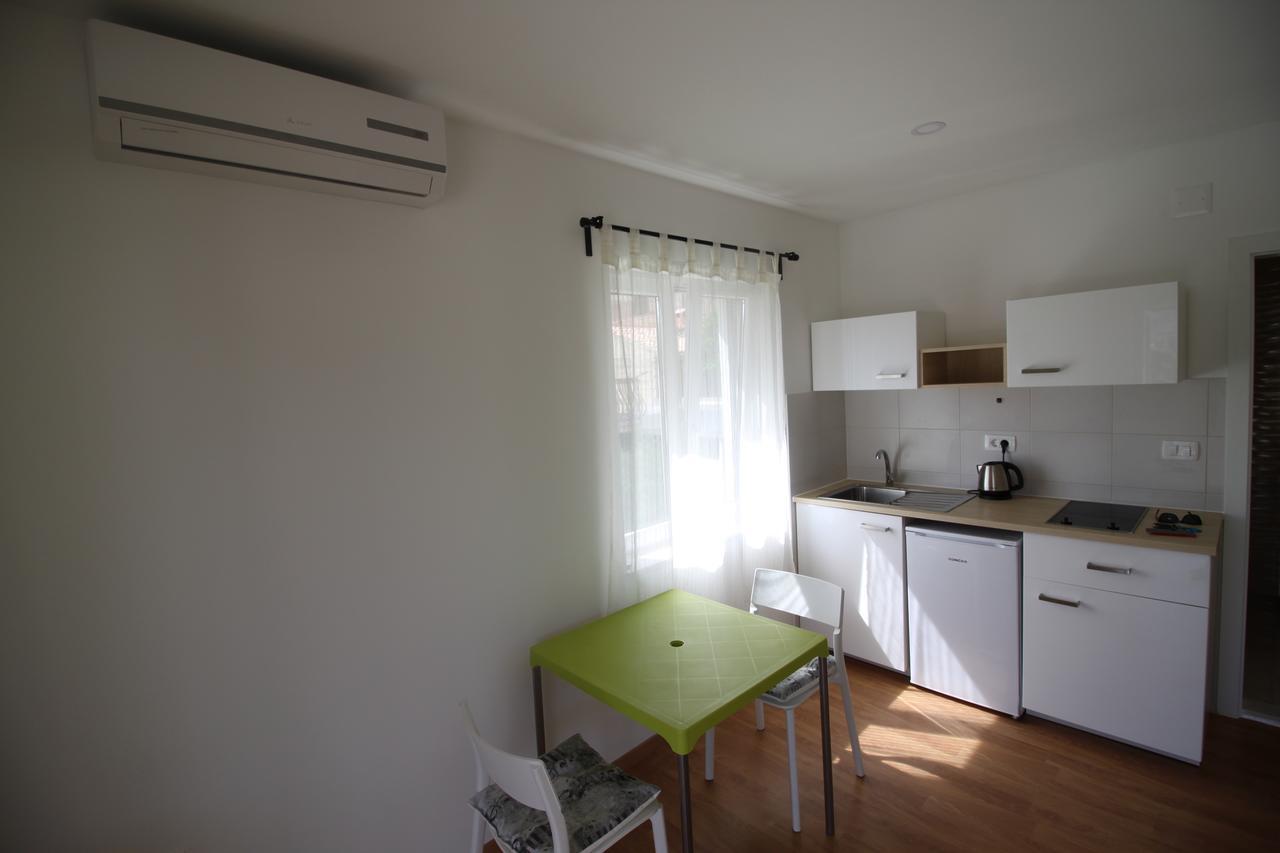 Apartments Marinko Stari Grad  Exterior photo